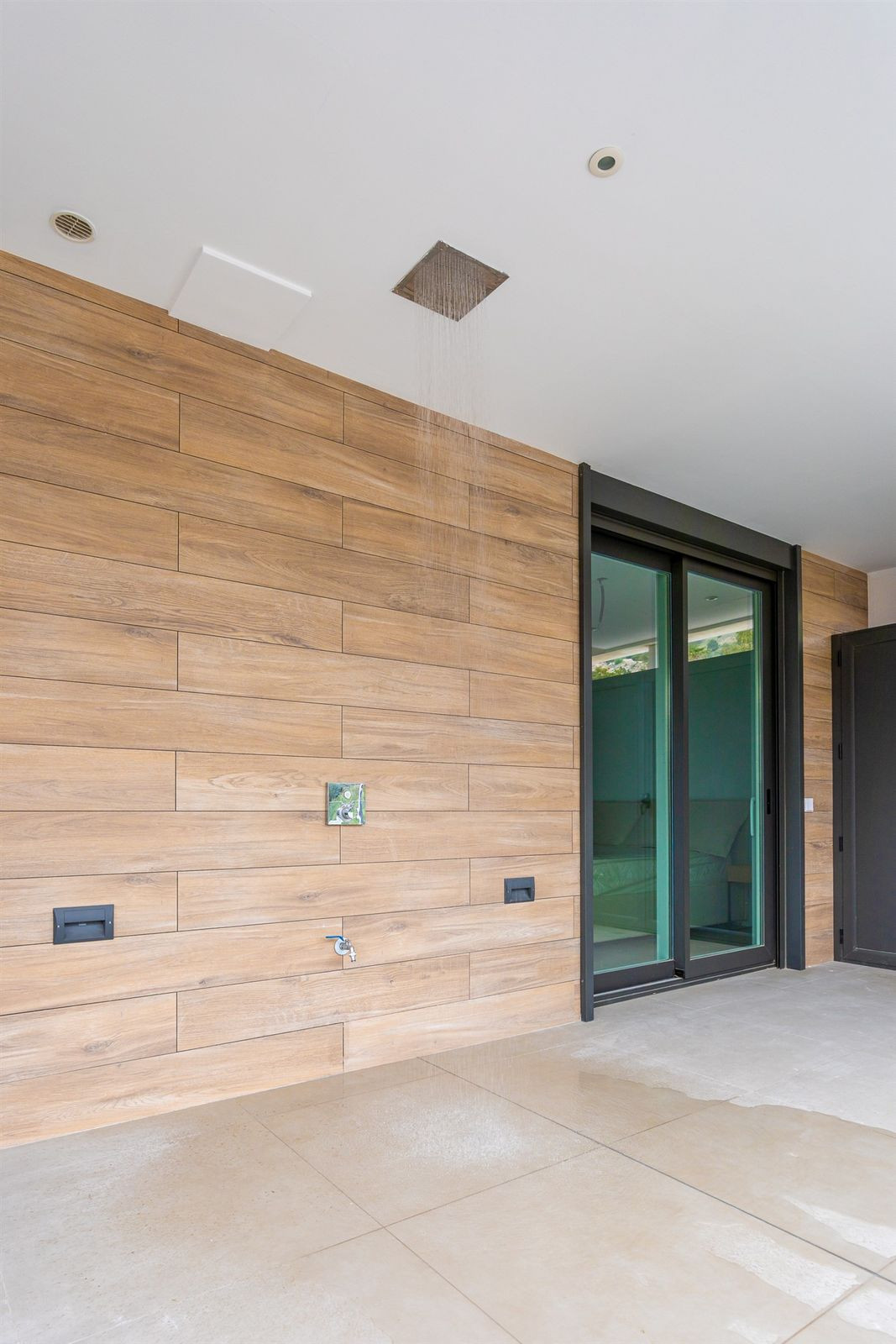 Se vende Apartamento Planta Media de 3 dormitorios en Costa Del Sol, Málaga, España