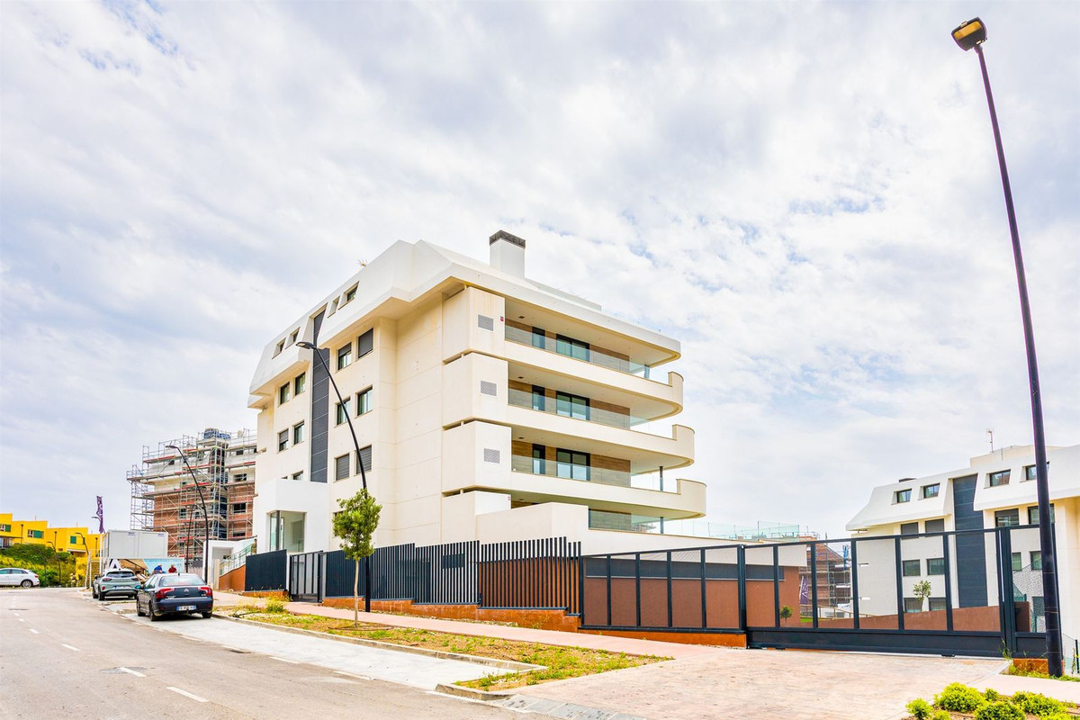 Se vende Apartamento Planta Media de 3 dormitorios en Costa Del Sol, Málaga, España