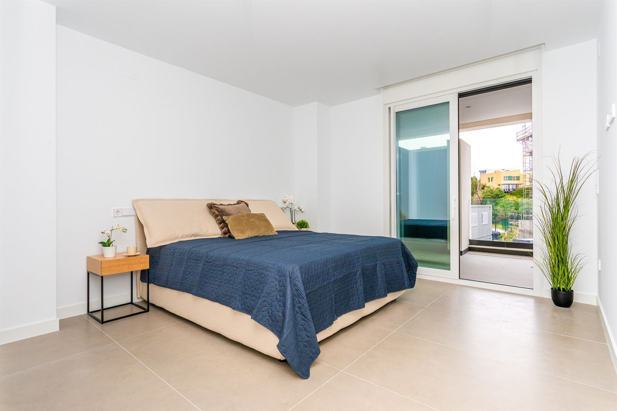 Se vende Apartamento Planta Media de 3 dormitorios en Costa Del Sol, Málaga, España