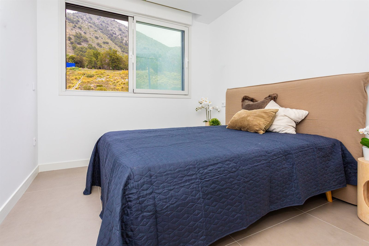 Se vende Apartamento Planta Media de 3 dormitorios en Costa Del Sol, Málaga, España