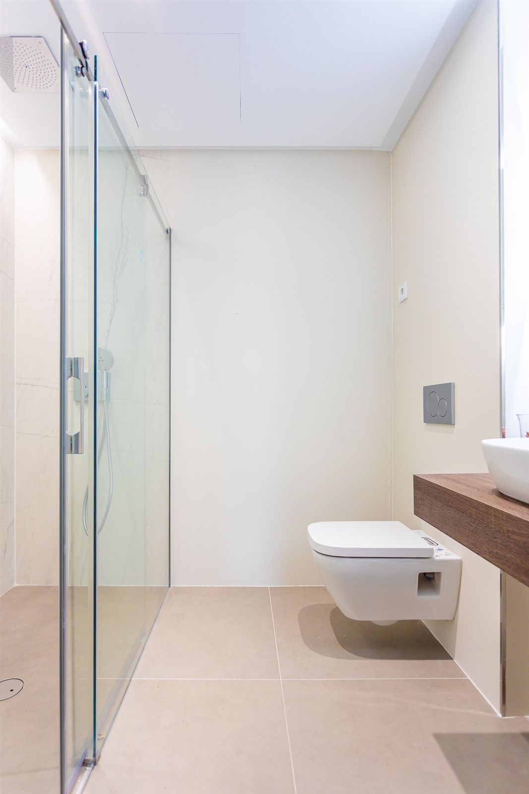 Se vende Apartamento Planta Media de 3 dormitorios en Costa Del Sol, Málaga, España