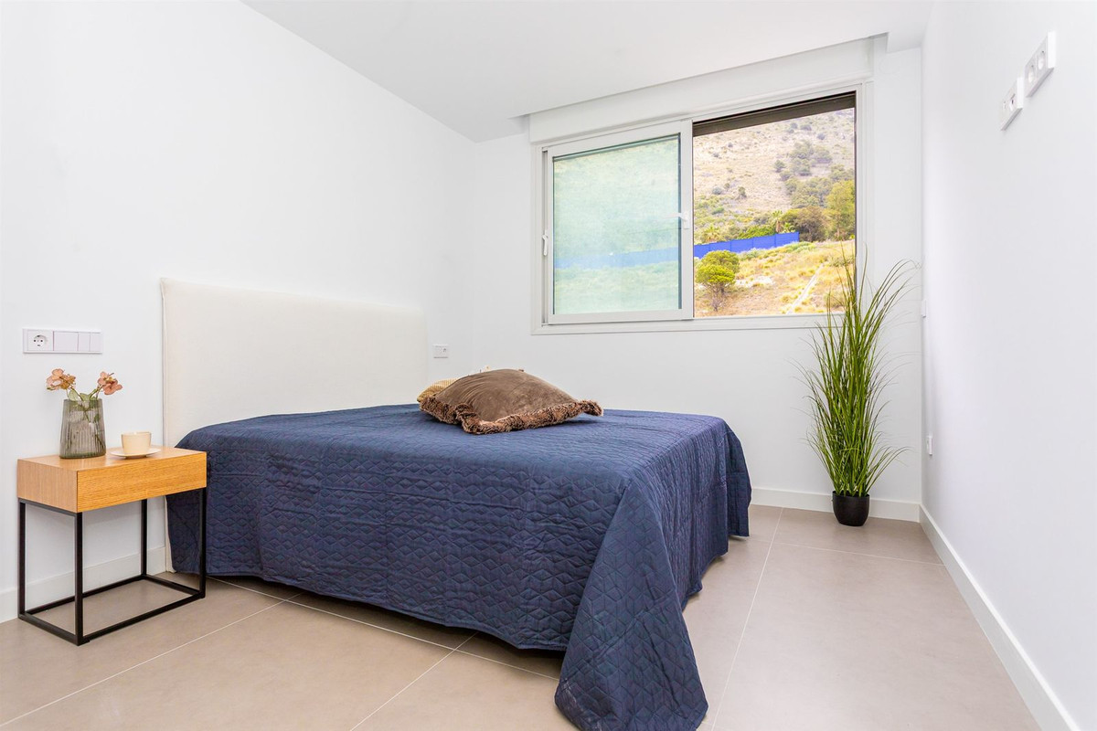 Se vende Apartamento Planta Media de 3 dormitorios en Costa Del Sol, Málaga, España