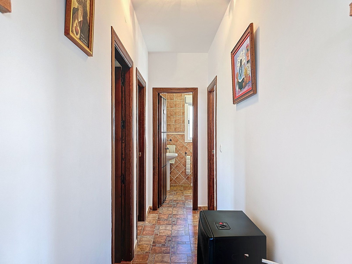 Se vende Villa - Chalet de 3 dormitorios en Costa Del Sol East, Málaga, España