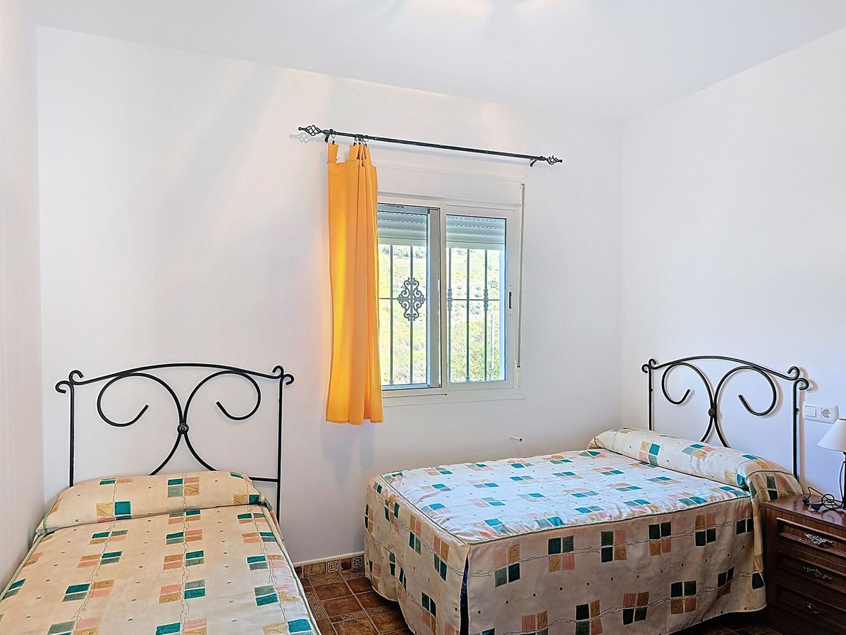 Se vende Villa - Chalet de 3 dormitorios en Costa Del Sol East, Málaga, España