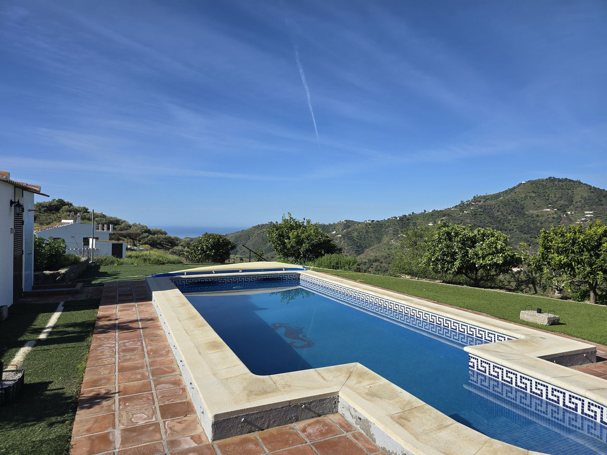 Se vende Villa - Chalet de 3 dormitorios en Costa Del Sol East, Málaga, España