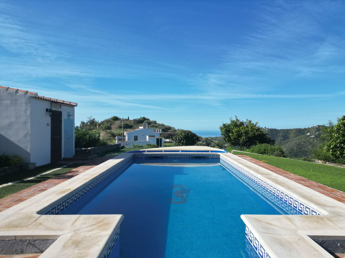 Se vende Villa - Chalet de 3 dormitorios en Costa Del Sol East, Málaga, España