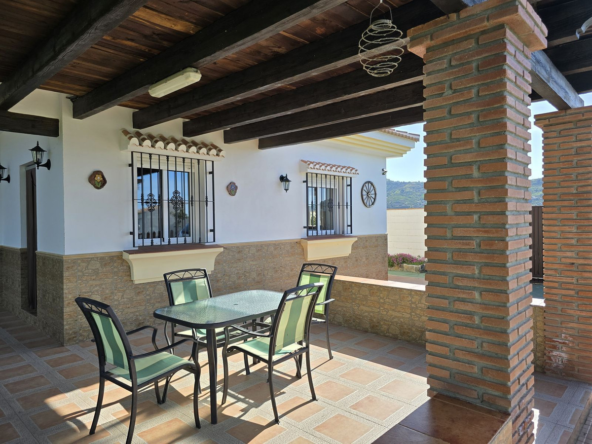 Se vende Villa - Chalet de 3 dormitorios en Costa Del Sol East, Málaga, España