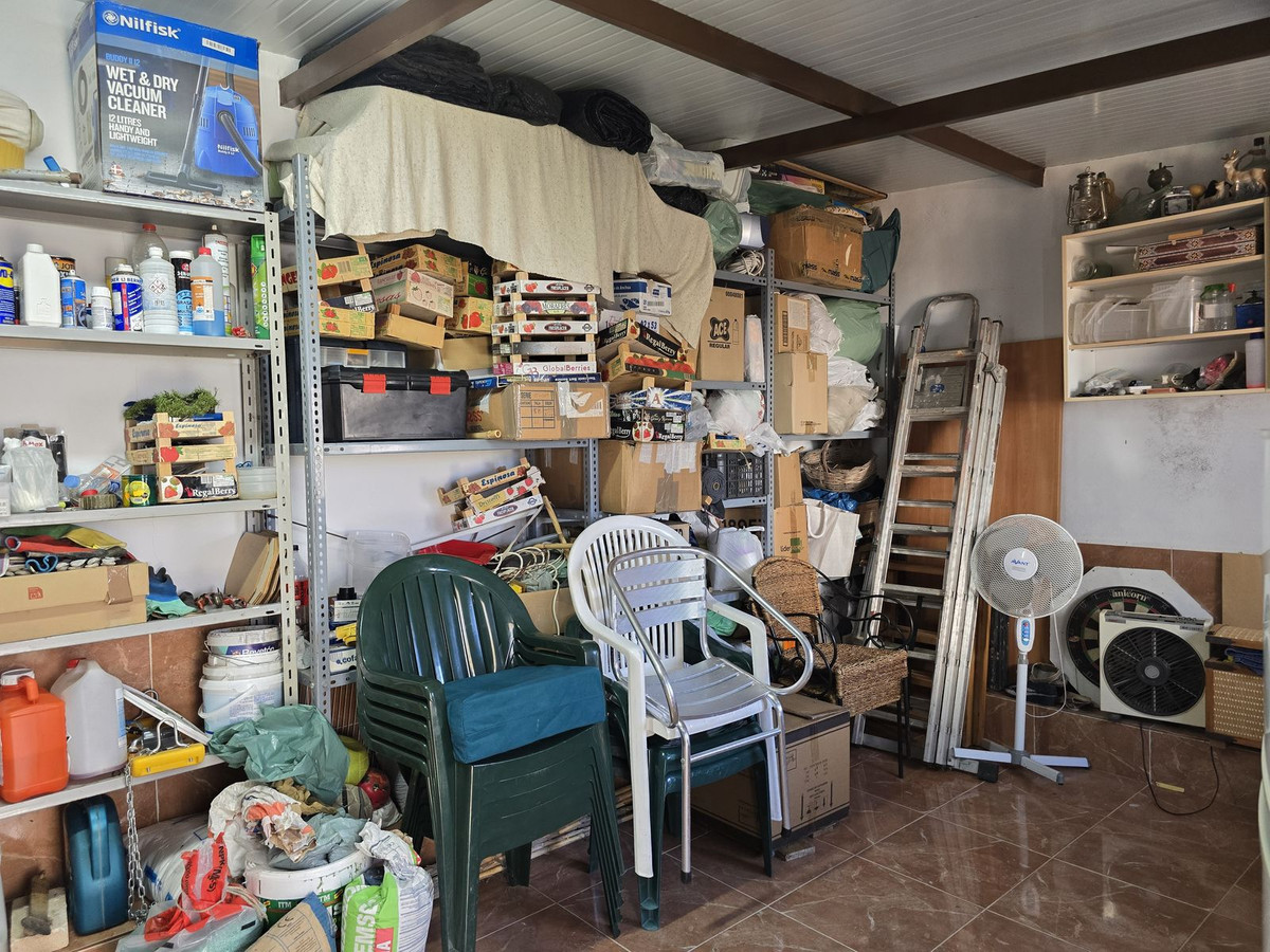 Se vende Villa - Chalet de 3 dormitorios en Costa Del Sol East, Málaga, España
