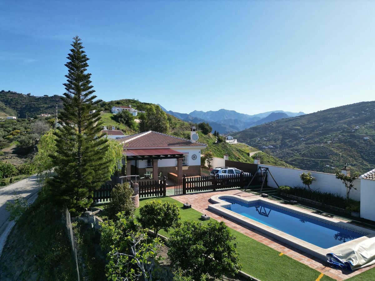 Se vende Villa - Chalet de 3 dormitorios en Costa Del Sol East, Málaga, España