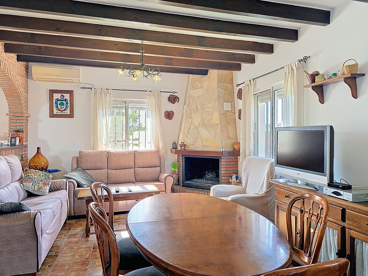 Se vende Villa - Chalet de 3 dormitorios en Costa Del Sol East, Málaga, España