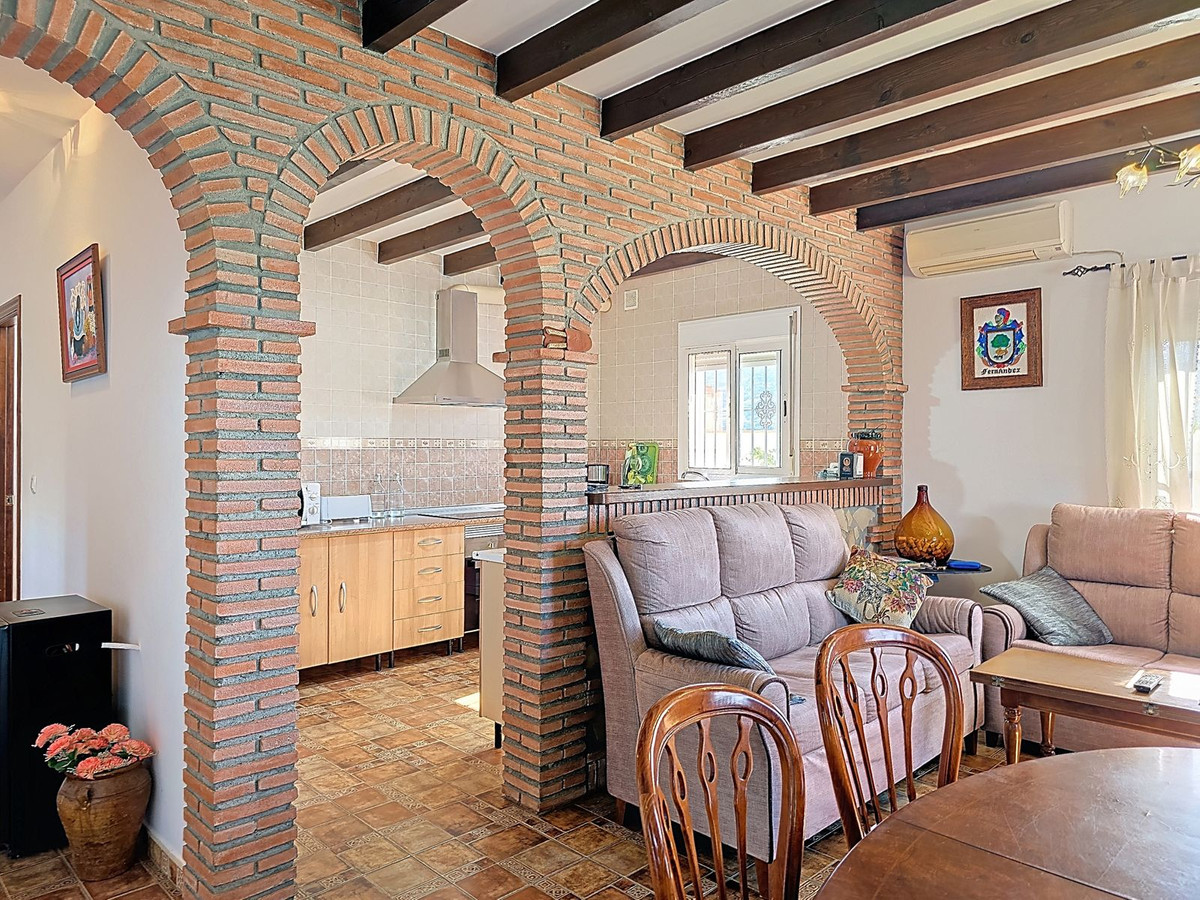 Se vende Villa - Chalet de 3 dormitorios en Costa Del Sol East, Málaga, España