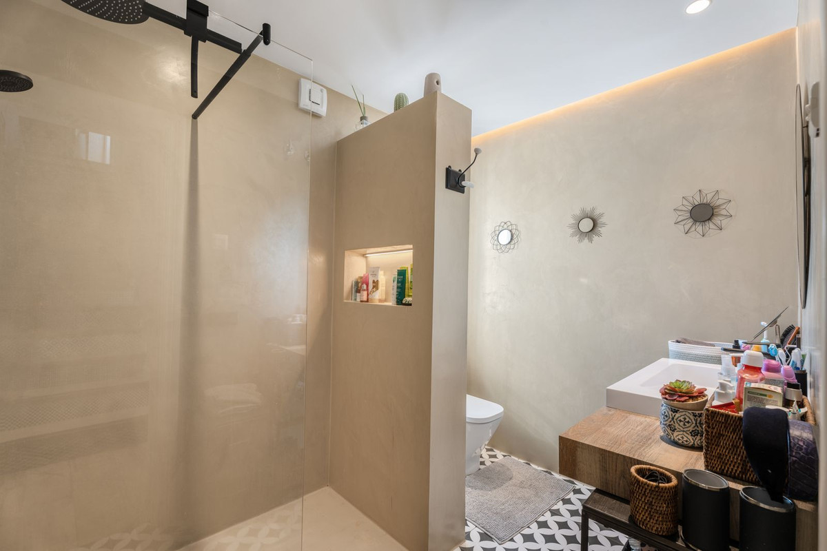 3 Bed Townhouse for sale in The Golden Mile Costa Del Sol, Málaga, Spain