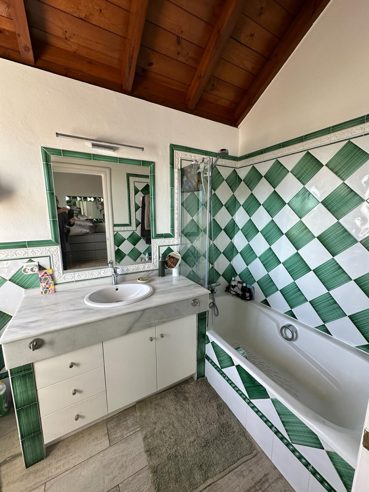 3 Bed Townhouse for sale in The Golden Mile Costa Del Sol, Málaga, Spain