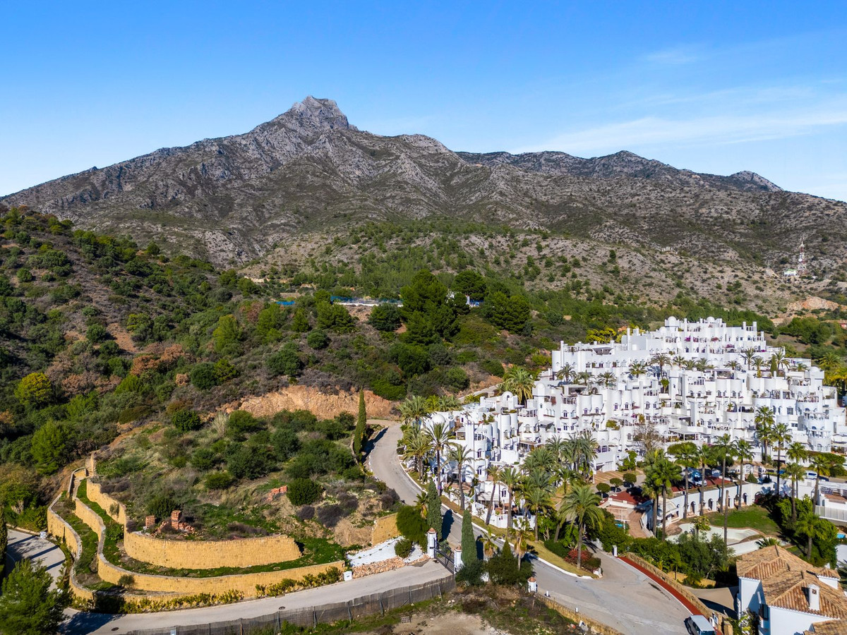 3 Bed Townhouse for sale in The Golden Mile Costa Del Sol, Málaga, Spain