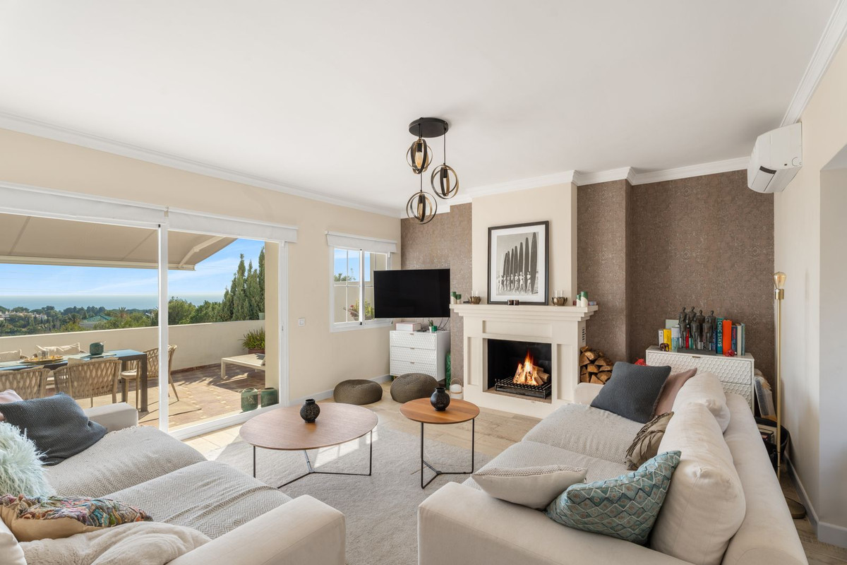 3 Bed Townhouse for sale in The Golden Mile Costa Del Sol, Málaga, Spain