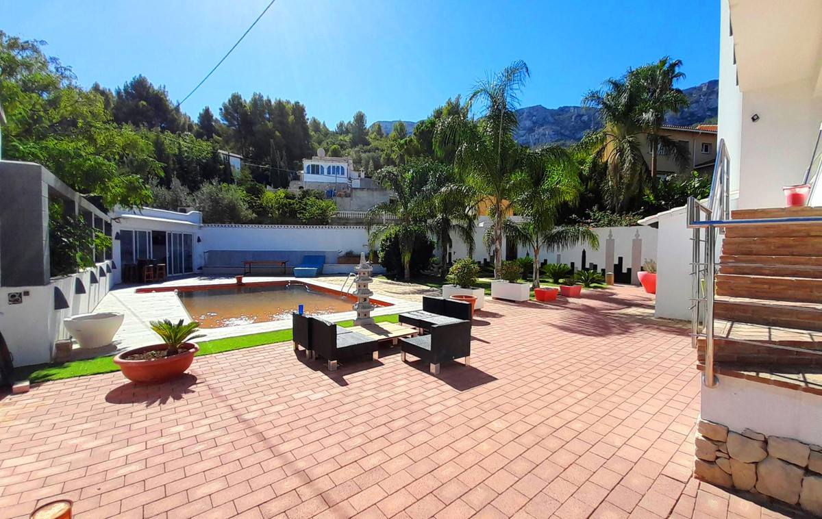 Se vende Villa - Chalet de 4 dormitorios en Costa Blanca, Alicante, España