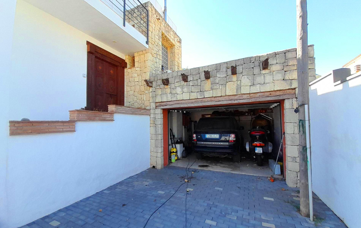 Se vende Villa - Chalet de 4 dormitorios en Costa Blanca, Alicante, España