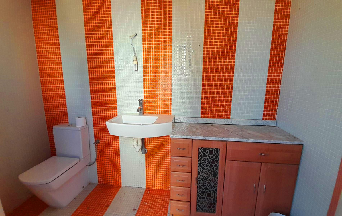 Se vende Villa - Chalet de 4 dormitorios en Costa Blanca, Alicante, España