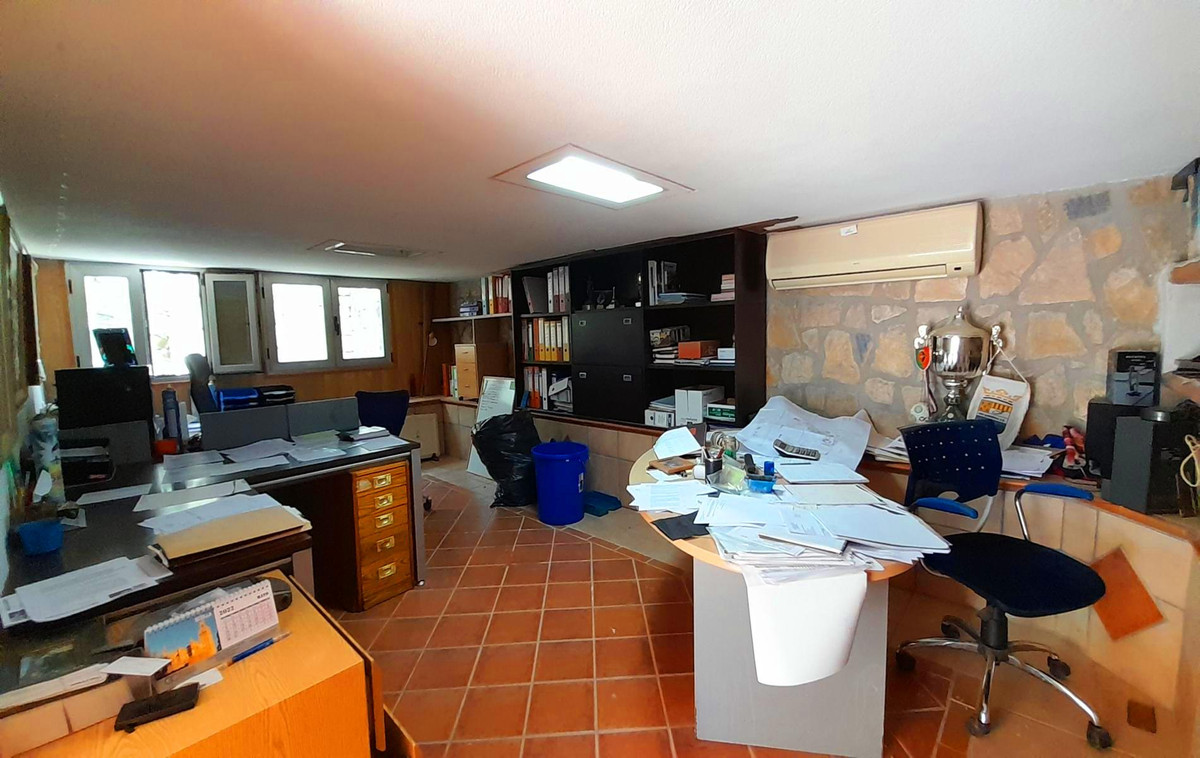 Se vende Villa - Chalet de 4 dormitorios en Costa Blanca, Alicante, España