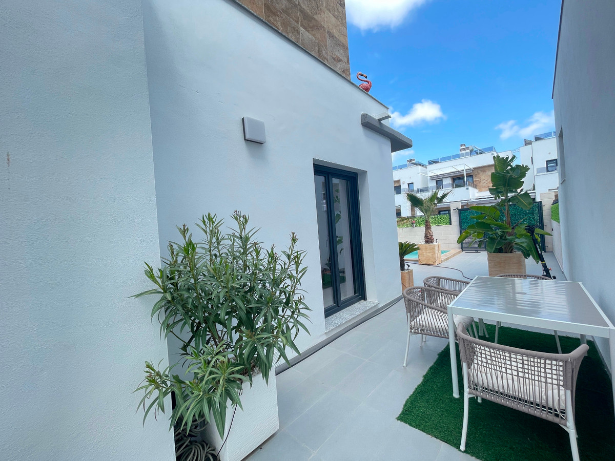 3 Bed Townhouse for sale in Benijofar Costa Blanca, Alicante, Spain