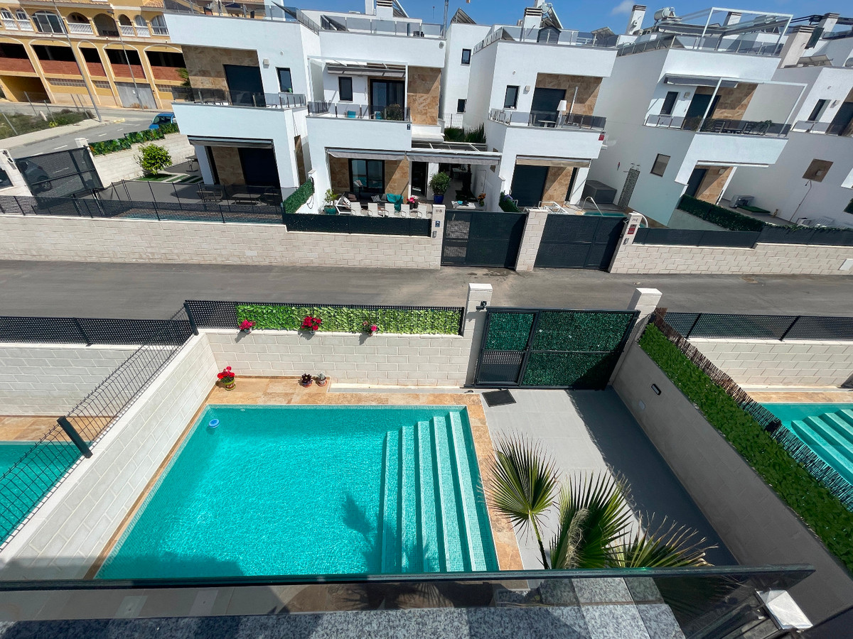 3 Bed Townhouse for sale in Benijofar Costa Blanca, Alicante, Spain