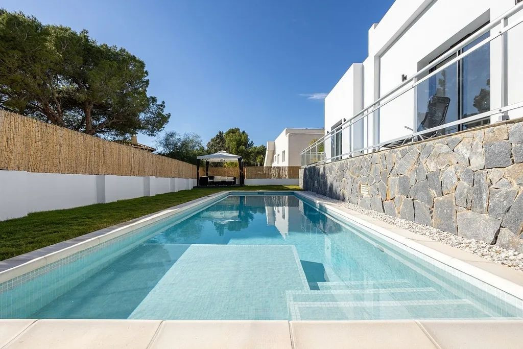4 Bed Townhouse for sale in Altea Costa Blanca, Alicante, Spain