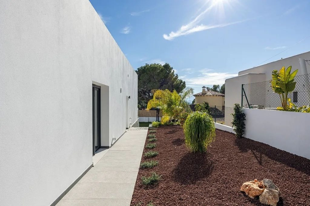 4 Bed Townhouse for sale in Altea Costa Blanca, Alicante, Spain
