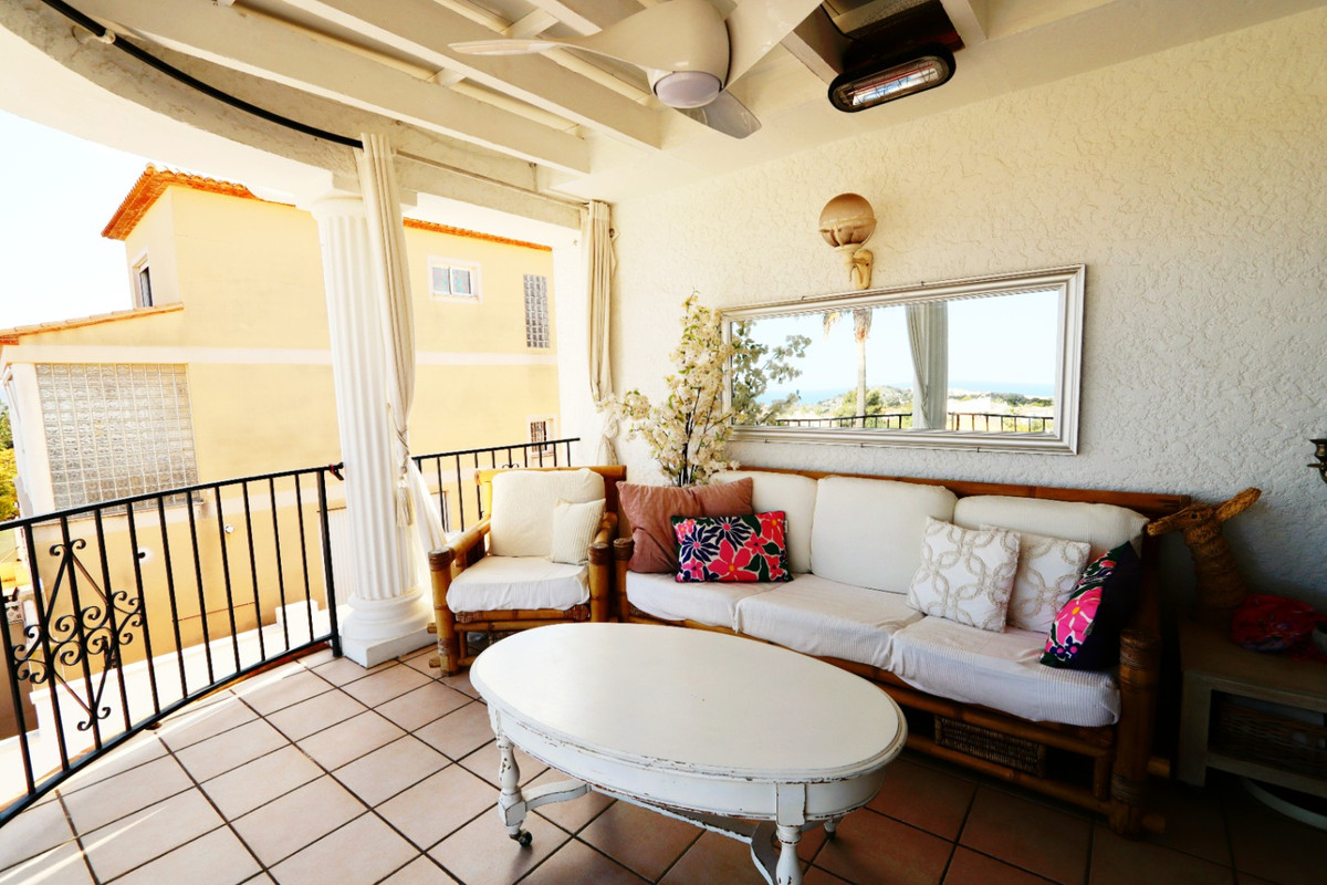 5 Bed Townhouse for sale in La Nucia Costa Blanca, Alicante, Spain