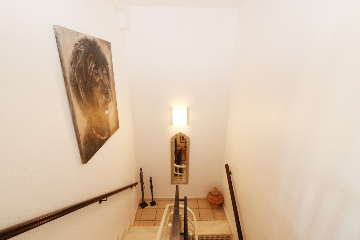 5 Bed Townhouse for sale in La Nucia Costa Blanca, Alicante, Spain