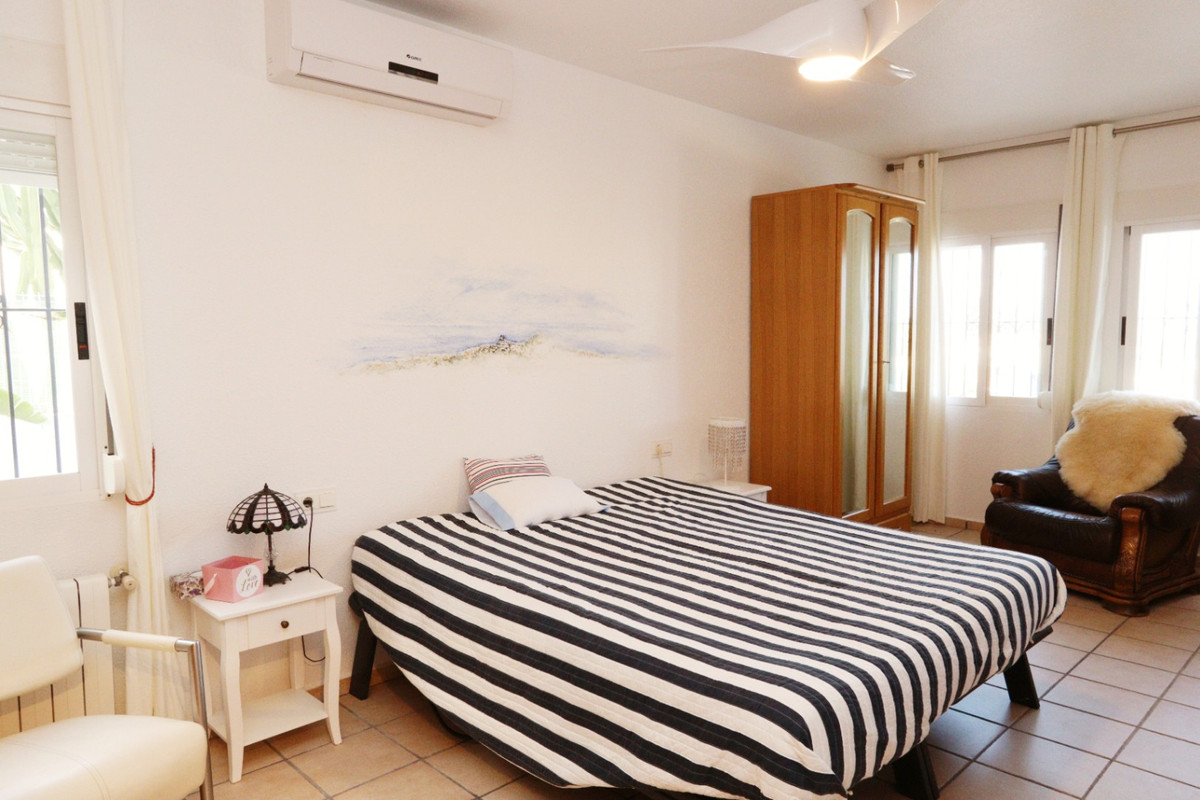 5 Bed Townhouse for sale in La Nucia Costa Blanca, Alicante, Spain