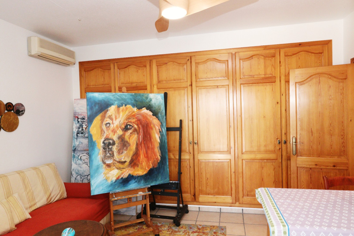 5 Bed Townhouse for sale in La Nucia Costa Blanca, Alicante, Spain