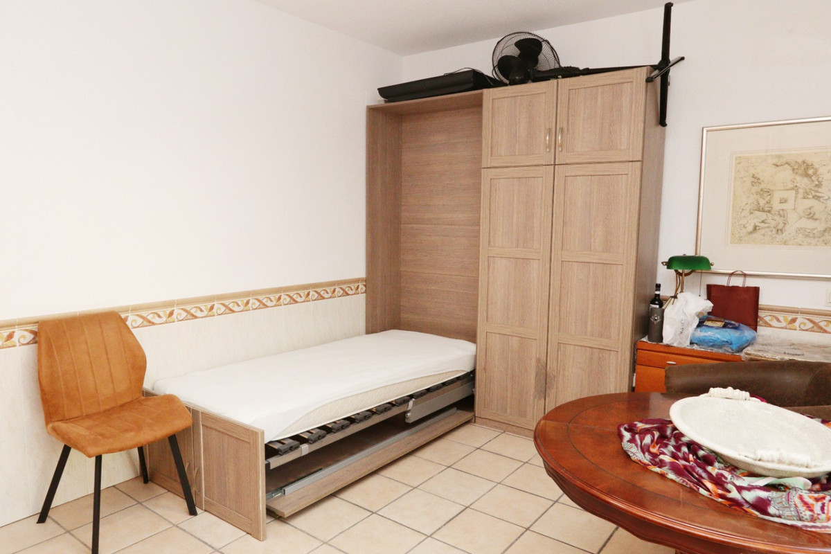 5 Bed Townhouse for sale in La Nucia Costa Blanca, Alicante, Spain