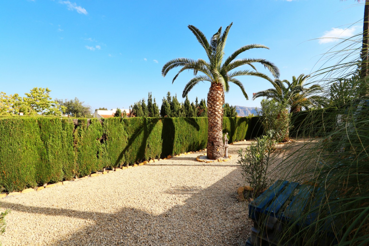 5 Bed Townhouse for sale in La Nucia Costa Blanca, Alicante, Spain