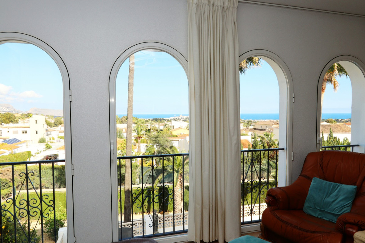 5 Bed Townhouse for sale in La Nucia Costa Blanca, Alicante, Spain