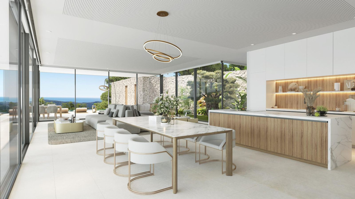 4 Bed Townhouse for sale in Benahavís Costa Del Sol, Málaga, Spain