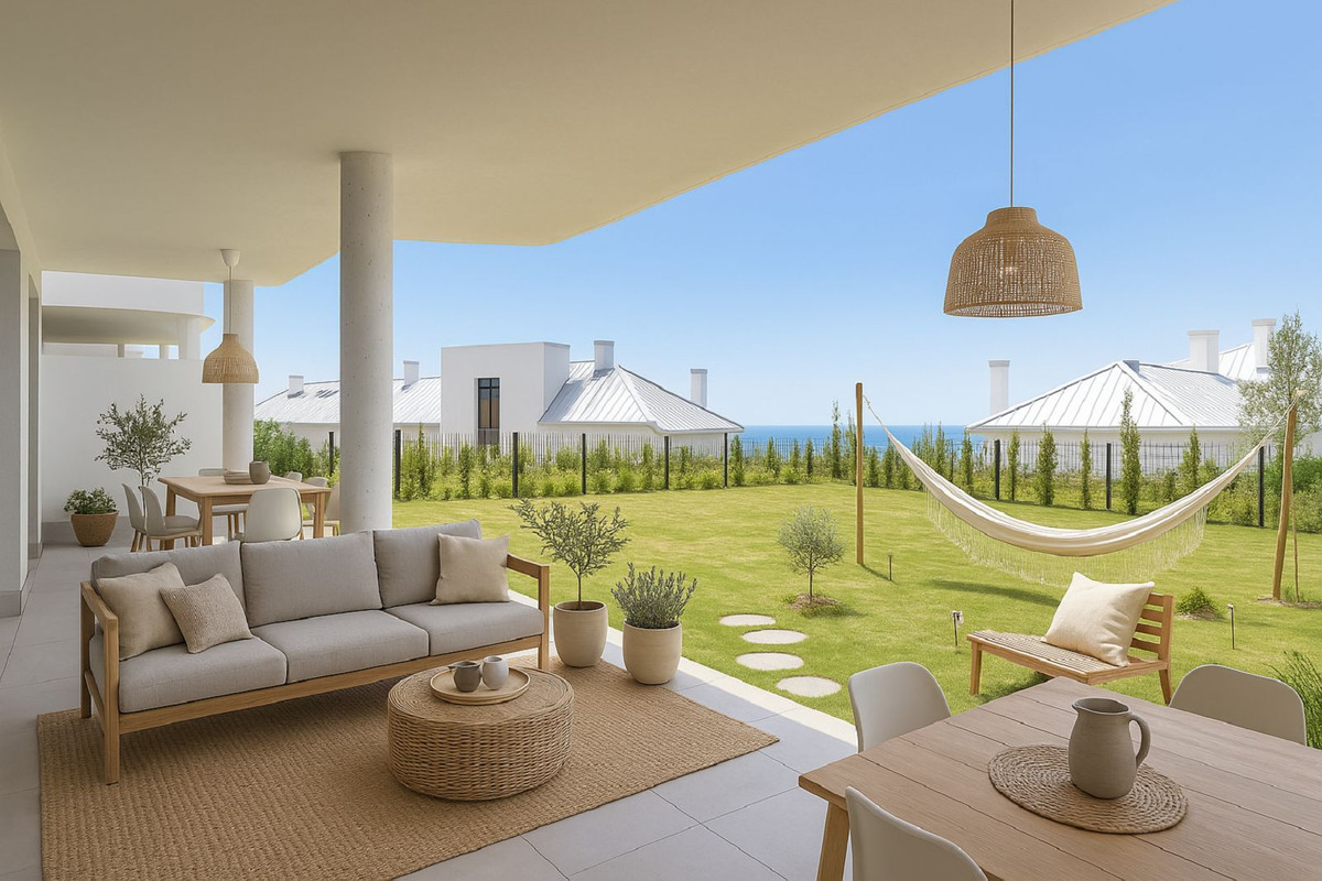 2 Bed Apartment for sale in Fuengirola Costa Del Sol, Málaga, Spain