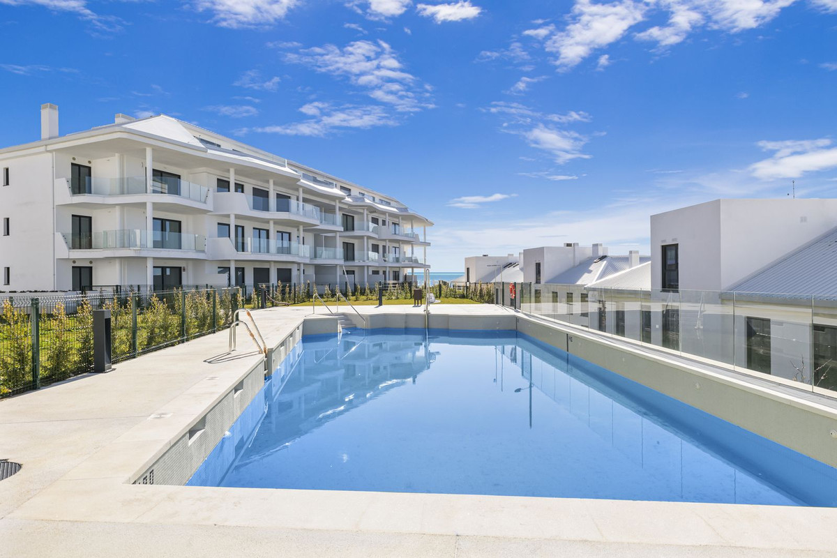 2 Bed Apartment for sale in Fuengirola Costa Del Sol, Málaga, Spain