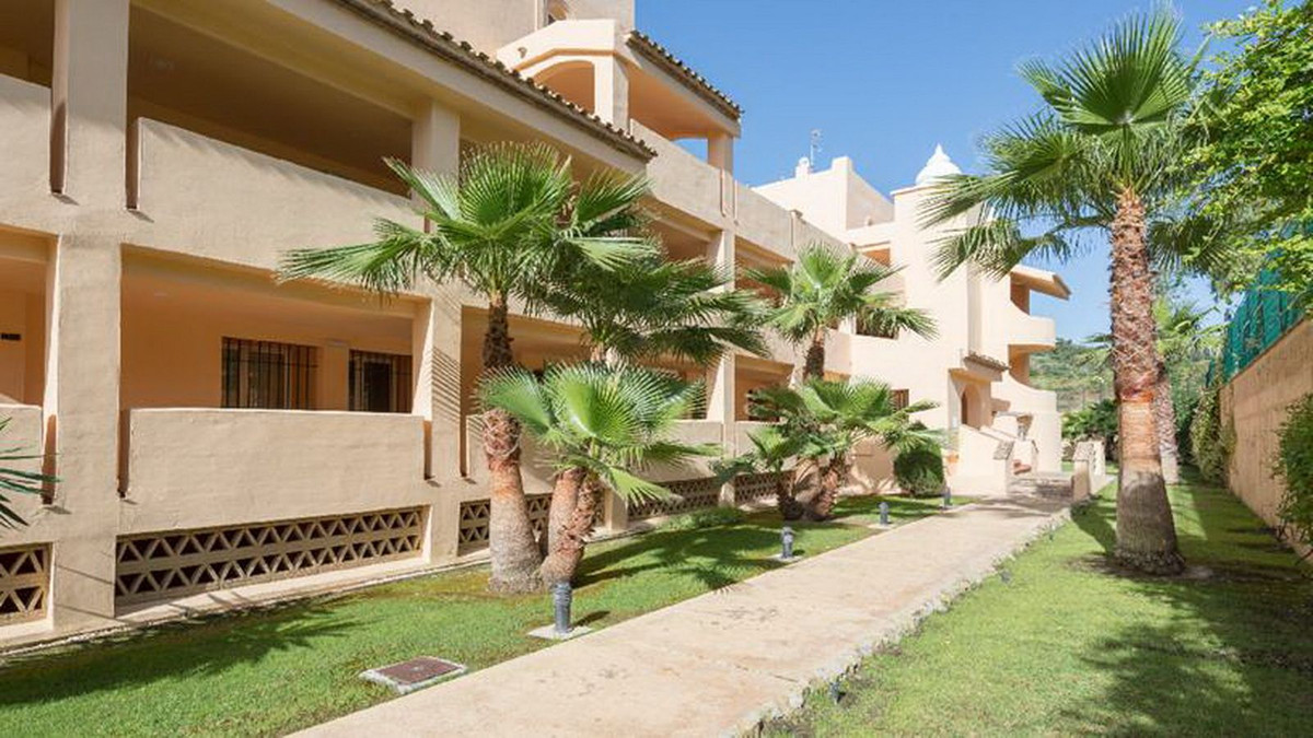 2 Bed Apartment for sale in Marbella Costa Del Sol, Málaga, Spain
