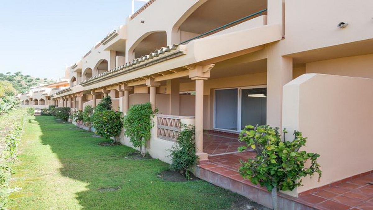 2 Bed Apartment for sale in Marbella Costa Del Sol, Málaga, Spain