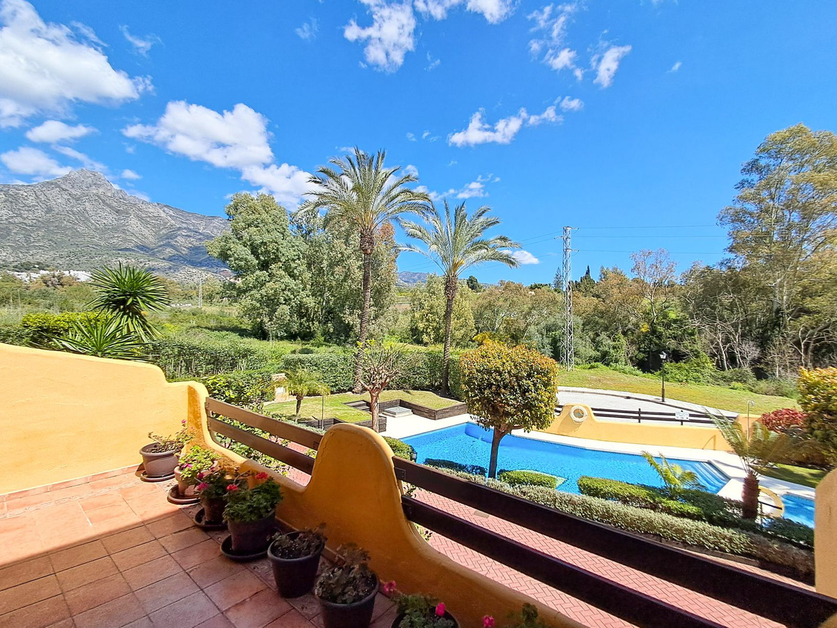 3 Bed Townhouse for sale in Nagüeles Costa Del Sol, Málaga, Spain