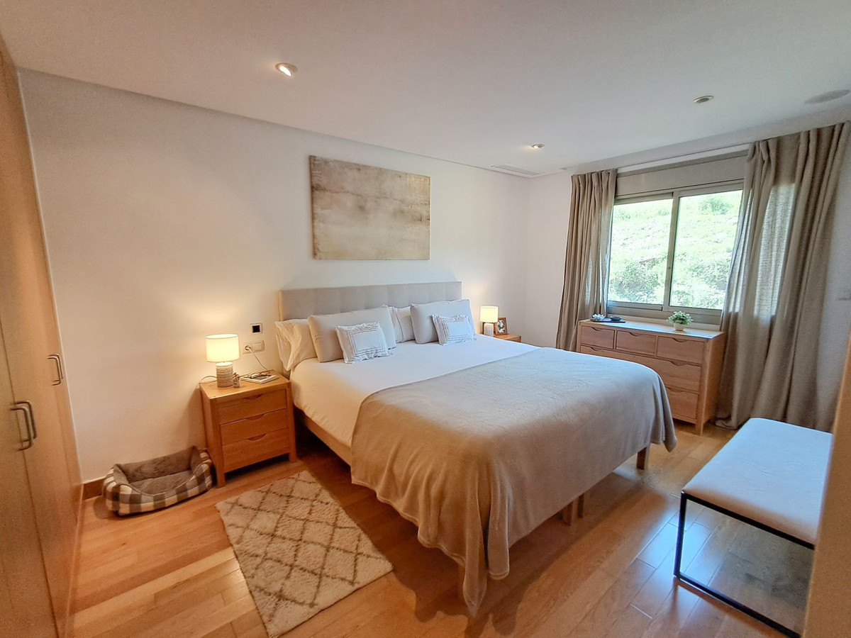 3 Bed Townhouse for sale in Nagüeles Costa Del Sol, Málaga, Spain