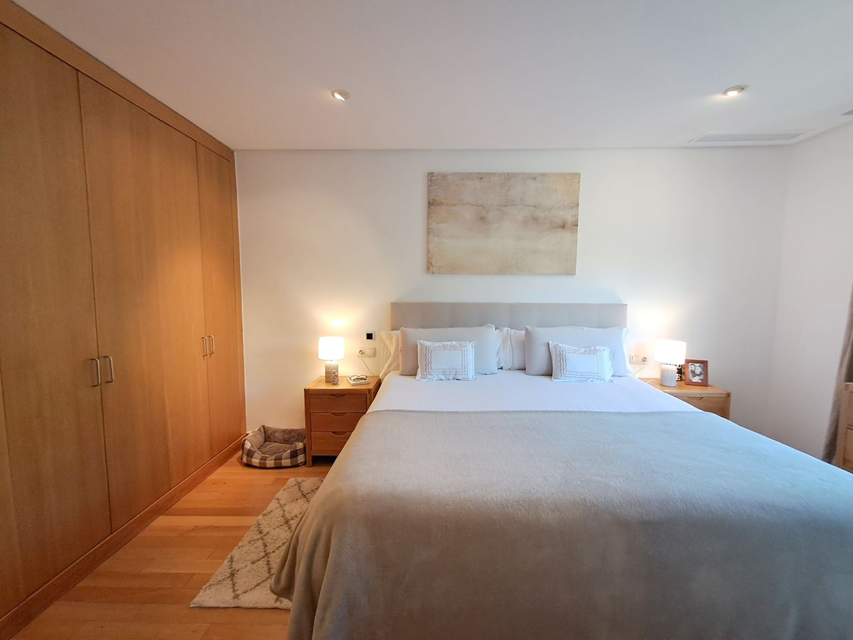 3 Bed Townhouse for sale in Nagüeles Costa Del Sol, Málaga, Spain