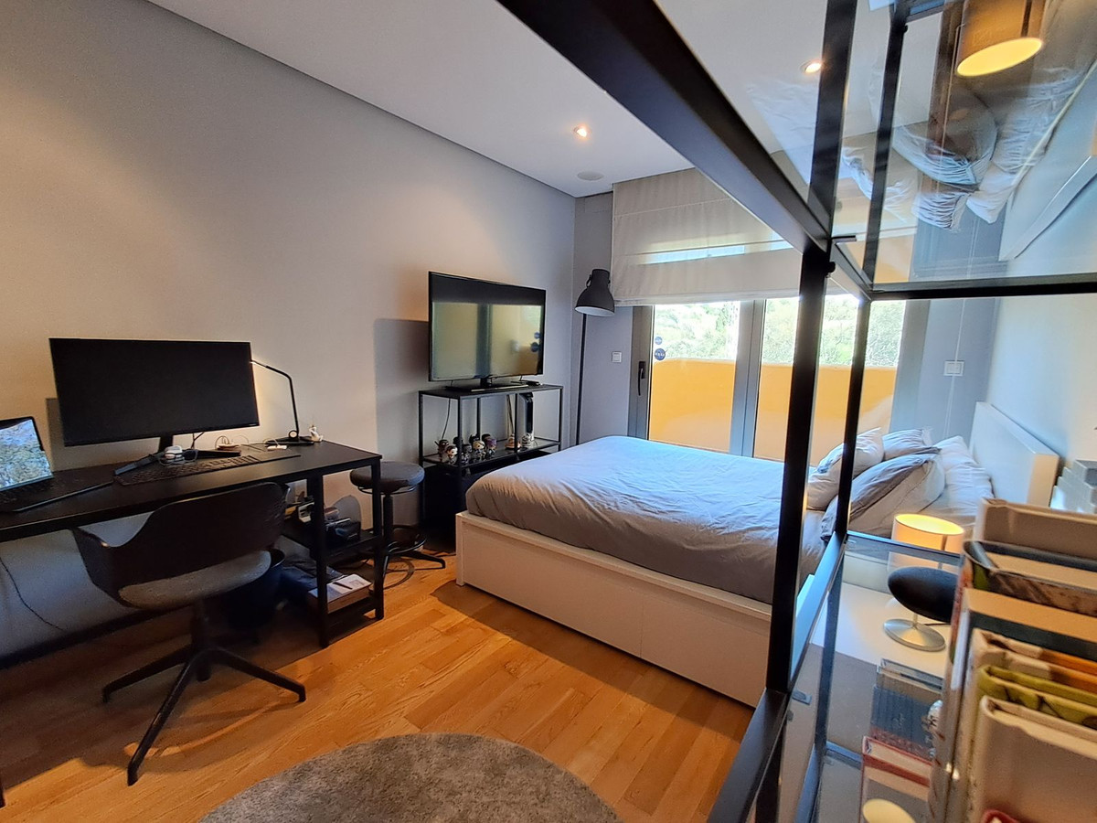3 Bed Townhouse for sale in Nagüeles Costa Del Sol, Málaga, Spain