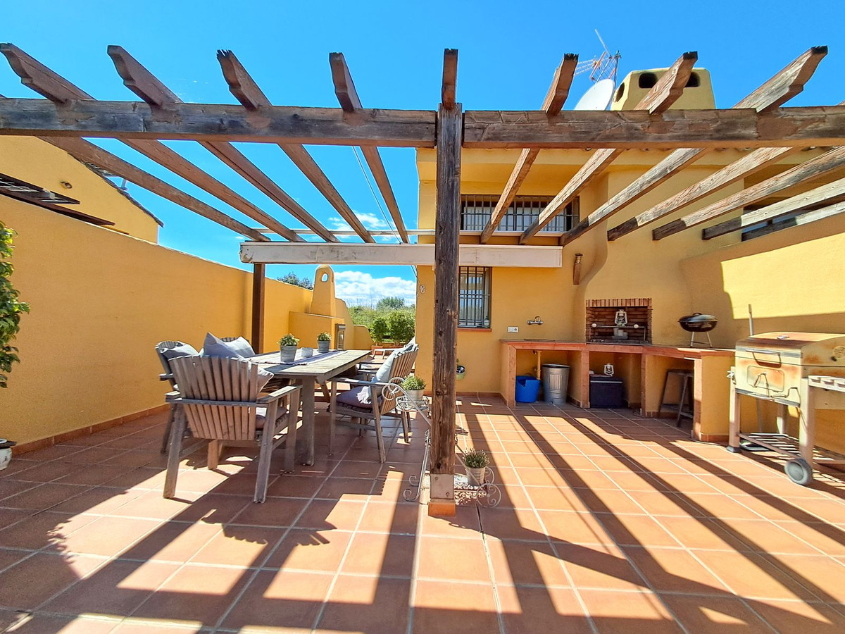 3 Bed Townhouse for sale in Nagüeles Costa Del Sol, Málaga, Spain