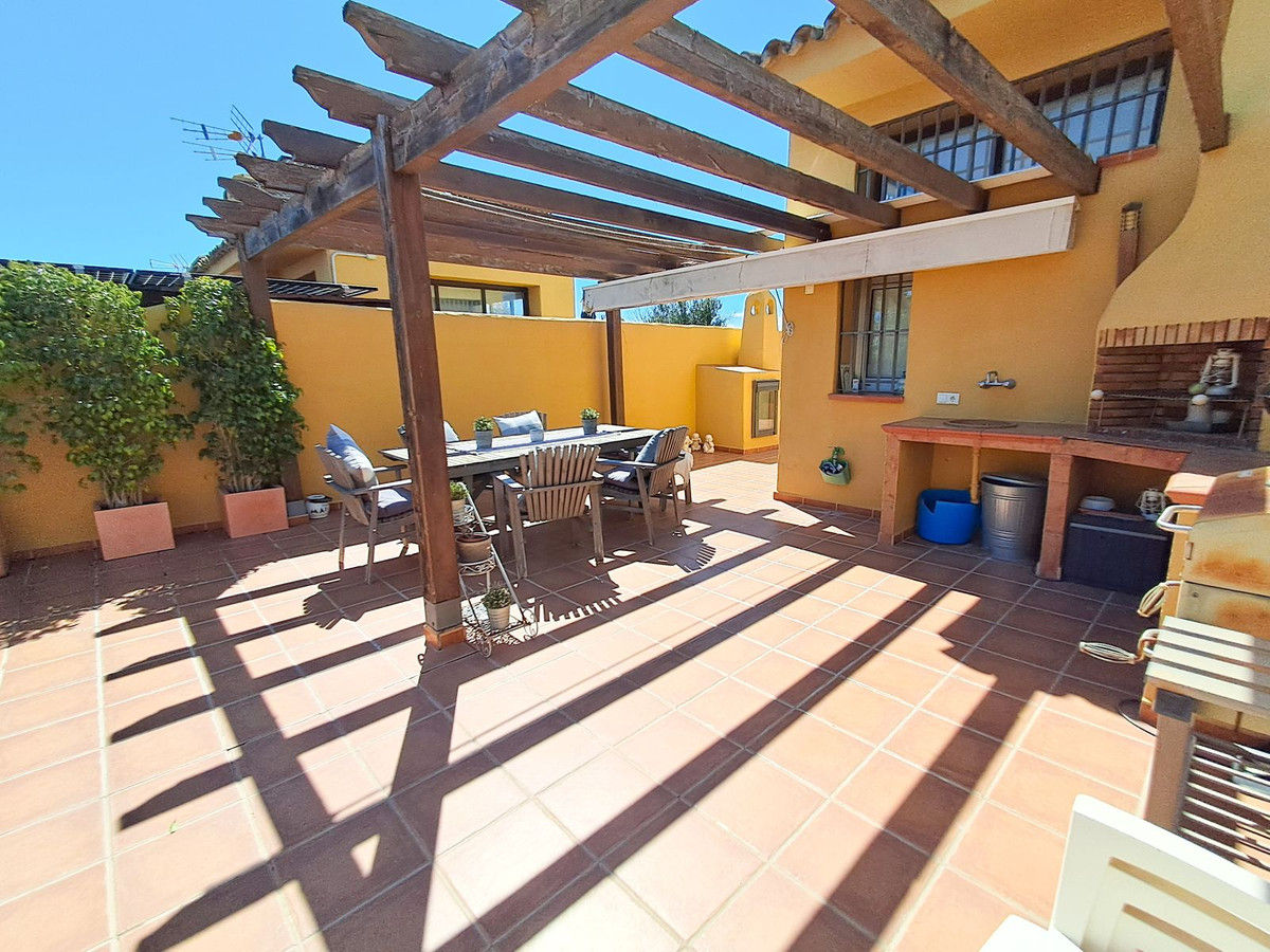 3 Bed Townhouse for sale in Nagüeles Costa Del Sol, Málaga, Spain