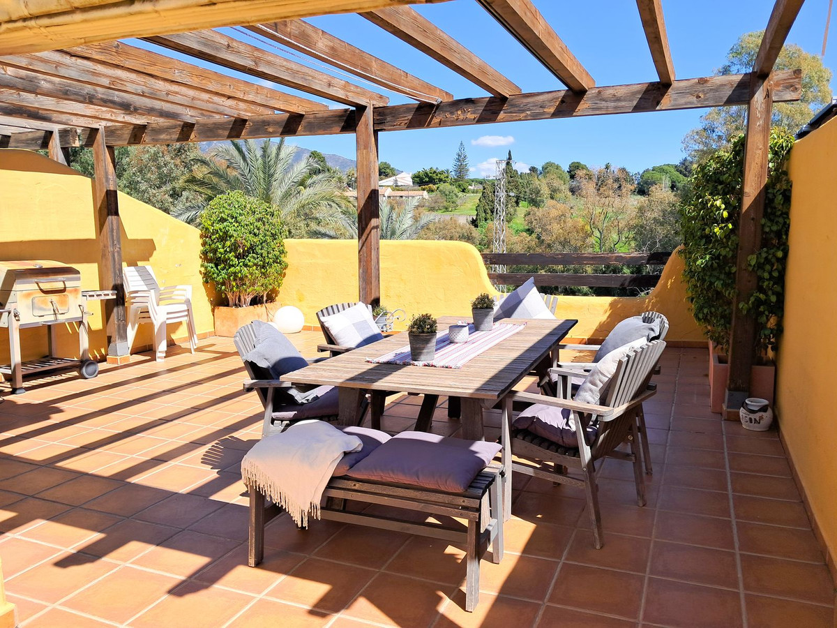 3 Bed Townhouse for sale in Nagüeles Costa Del Sol, Málaga, Spain