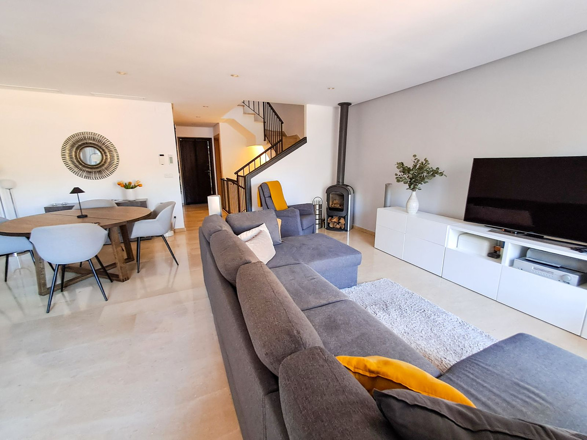 3 Bed Townhouse for sale in Nagüeles Costa Del Sol, Málaga, Spain