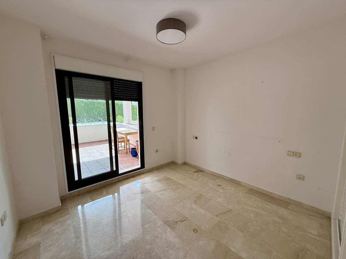 Se vende Apartamento Planta Baja de 3 dormitorios en Costa Del Sol, Málaga, España