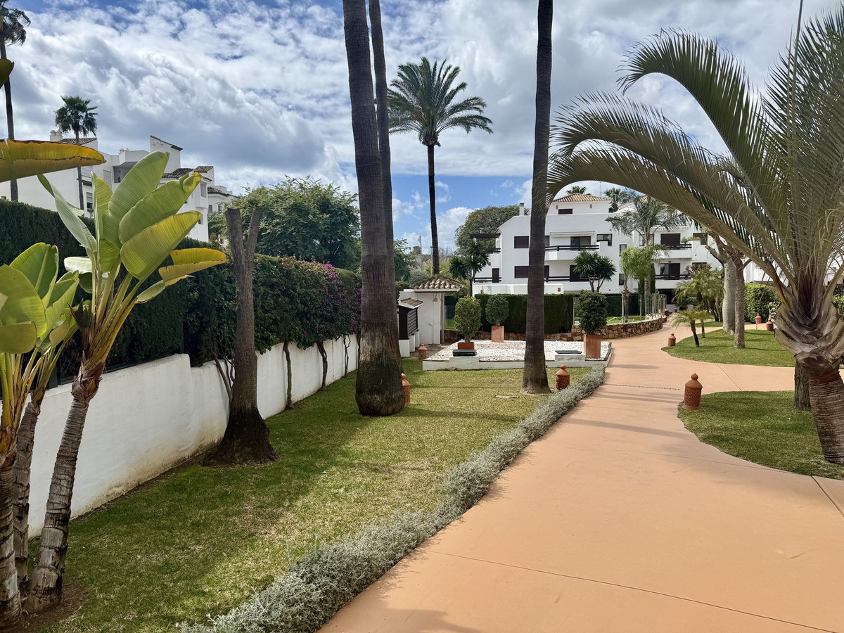 Se vende Apartamento Planta Baja de 3 dormitorios en Costa Del Sol, Málaga, España