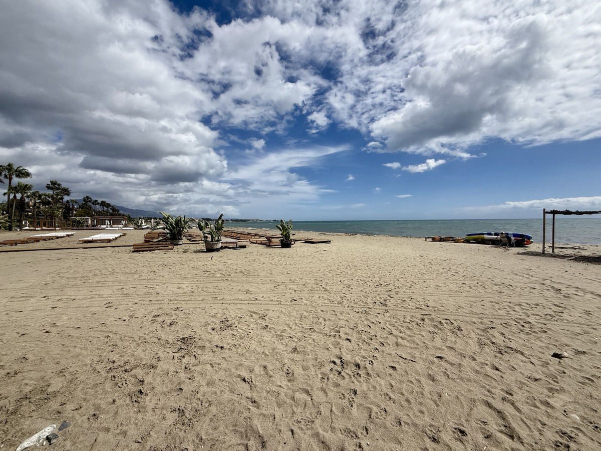 Se vende Apartamento Planta Baja de 3 dormitorios en Costa Del Sol, Málaga, España
